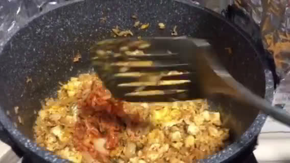 A picture of step 2 of Kimchi Fried Rice.
