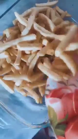 صورة لخطوة 4 من وصفة صينية الدجاج بالكاري والبطاطس 🔥