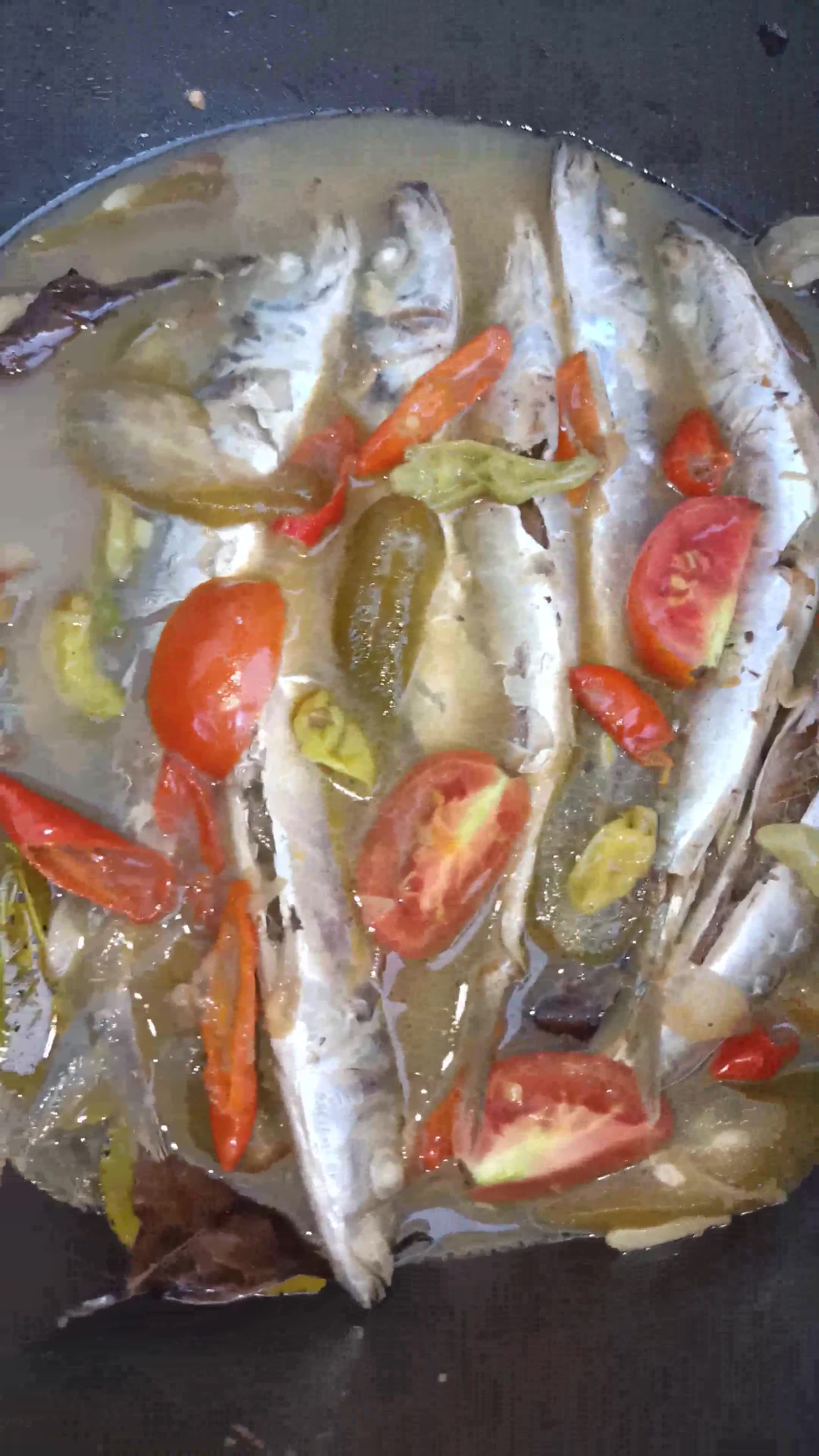 Foto langkah ke 4 dari resep Tumis Ikan.