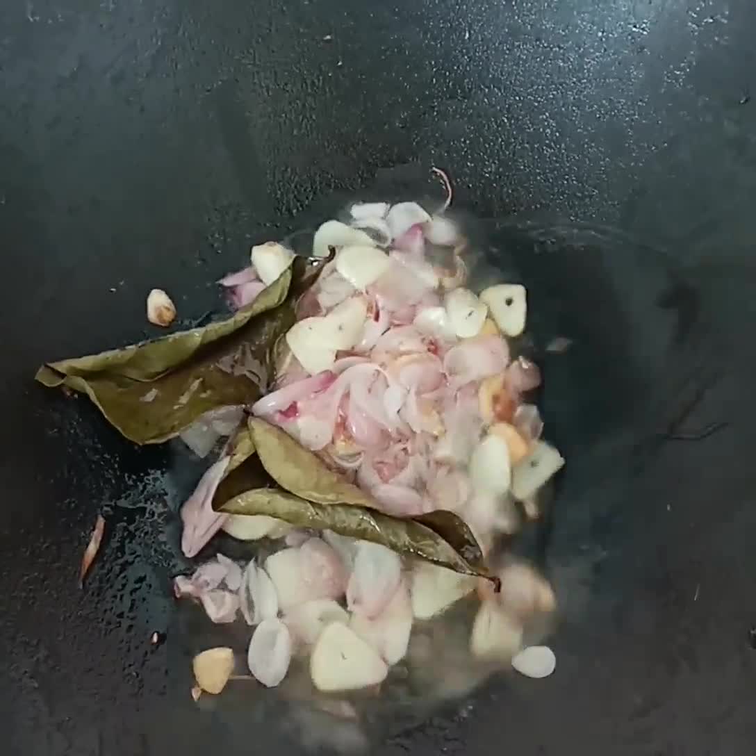 Foto langkah ke 2 dari resep Tumis Tempe Kentang Lada Hitam.