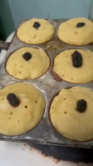 Foto langkah ke 3 dari resep Bingka kentang mini.