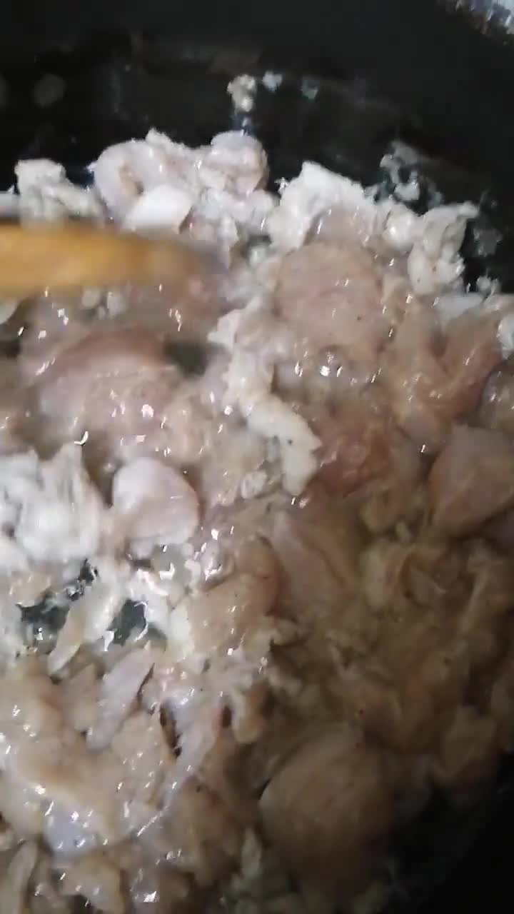 A picture of step 2 of Mongolian chicken with noodles 🍜.