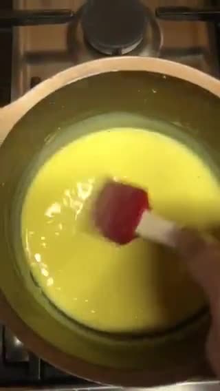عکس مرحله 3 از دستور فرنی اصیل ایرانی 😋🥰