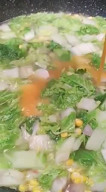 Foto langkah ke 2 dari resep Tumis Sawi Putih Jagung Telur.