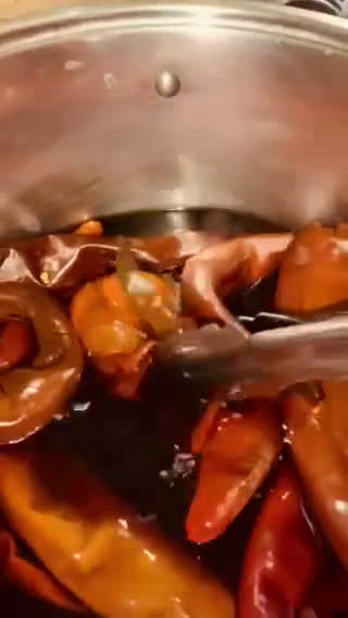 Foto del paso 1 de la receta: Mole Rojo con Trocitos de puerco
