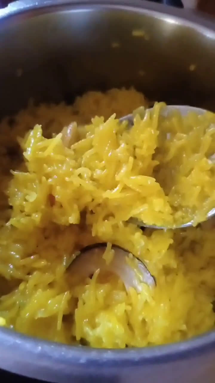 पीले मीठे चावल (pile meethe chawal recipe in Hindi) रेसिपी चरण 7 फोटो