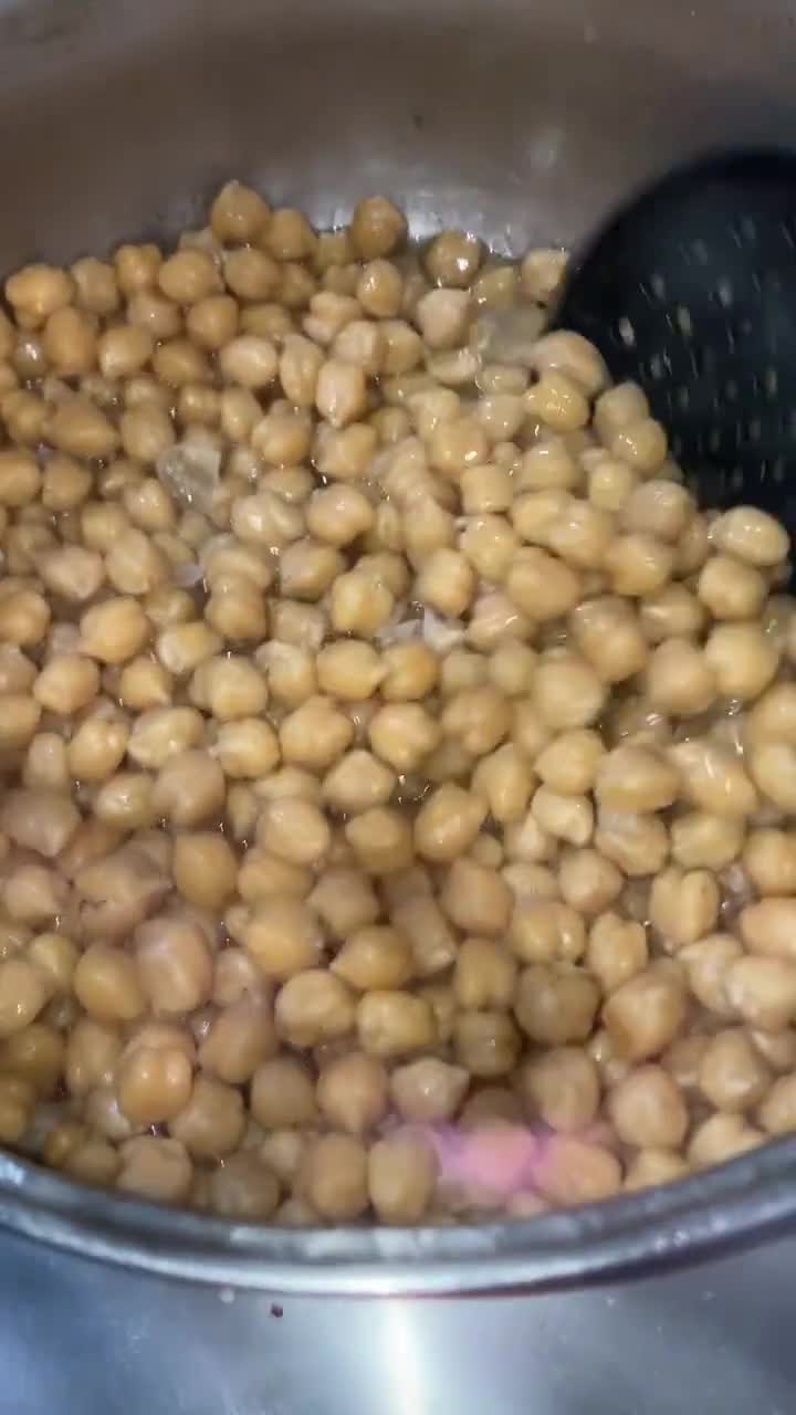 Foto del paso 1 de la receta: Pozole de garbanzos al estilo @jauregrill