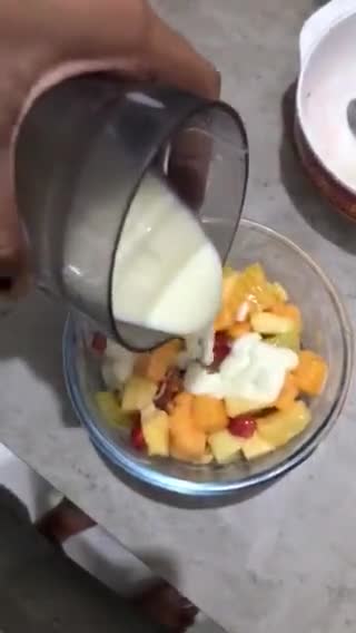 Foto langkah ke 2 dari resep Salad buah.