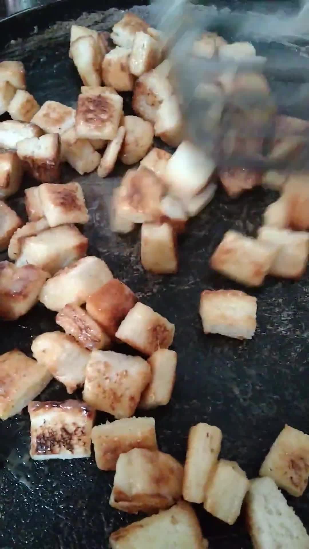Gambar langkah 3 resipi Popcorn roti caramel.