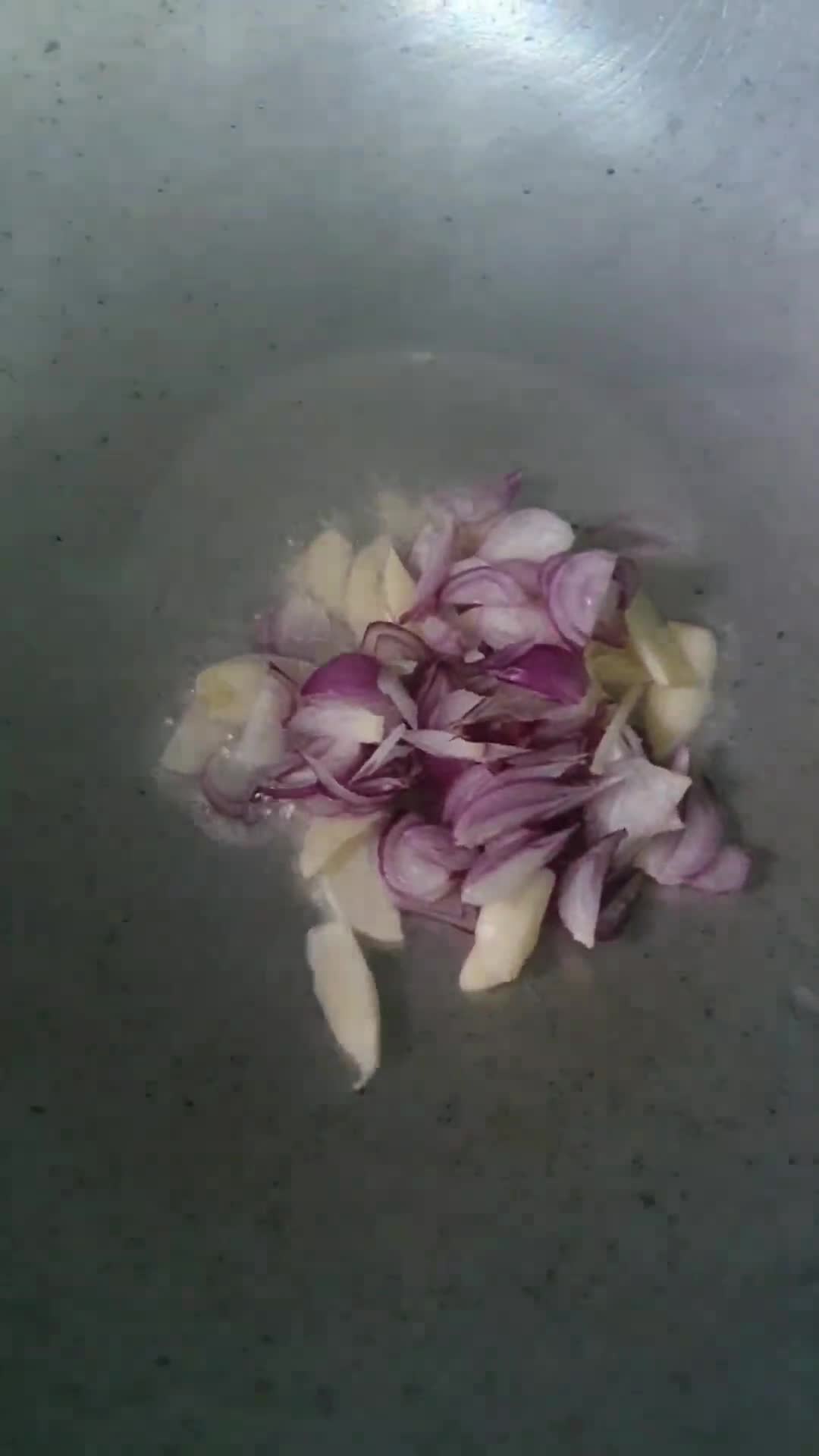 Foto langkah ke 3 dari resep 520. Tumis Pucuk Labu.