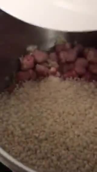 Foto del paso 5 de la receta: Arroz con salchichas frescas, en 15’ de olla exprés