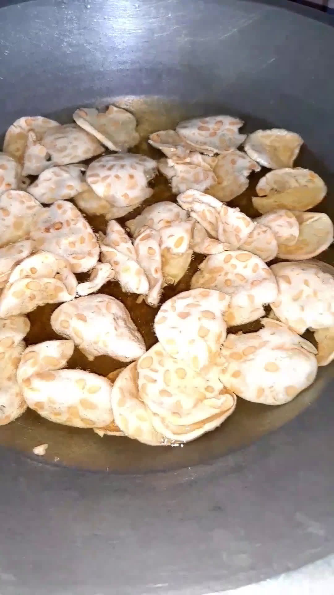 Foto langkah ke 6 dari resep 169.Keripik Tempe Tapioka.