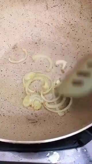Foto langkah ke 2 dari resep Telur Ceplok Masak Kecap.