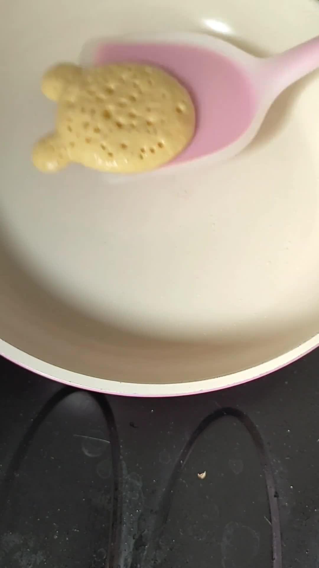 Foto langkah ke 3 dari resep Dorayaki.