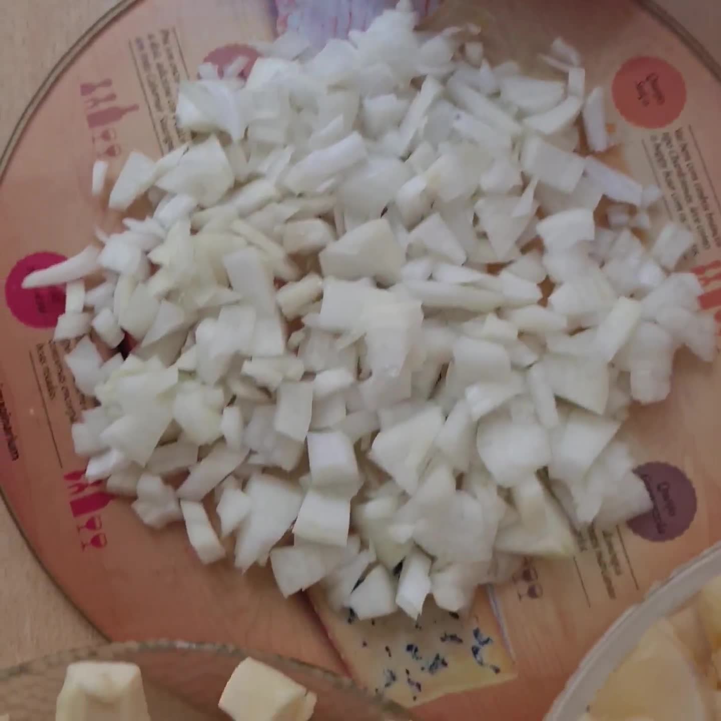 Foto del paso 3 de la receta: Mandi'o chyryry 🇵🇾 Mandioca revuelta con queso Py 🇵🇾