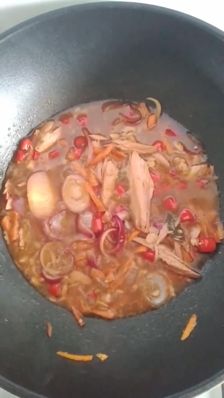 Foto langkah ke 5 dari resep Ikan tuna oseng wortel.
