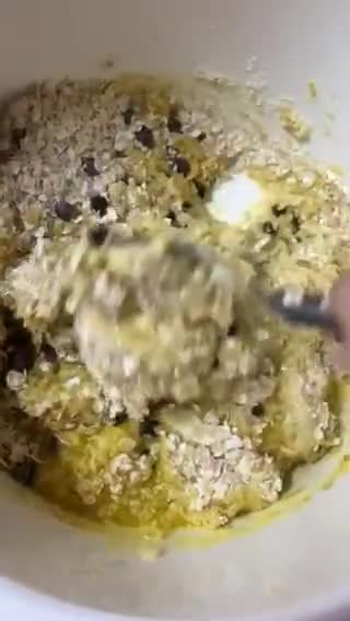 Foto langkah ke 3 dari resep Banana Oats Soft Cookies (Tanpa Tepung & Telur).