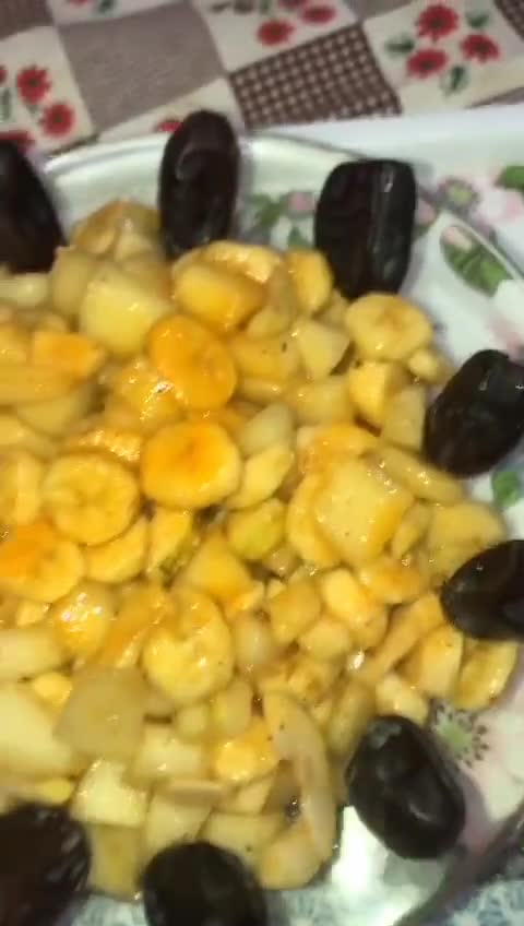 A picture of step 4 of Tangi fruit chat😋ٹینگی فروٹ چاٹ😋.