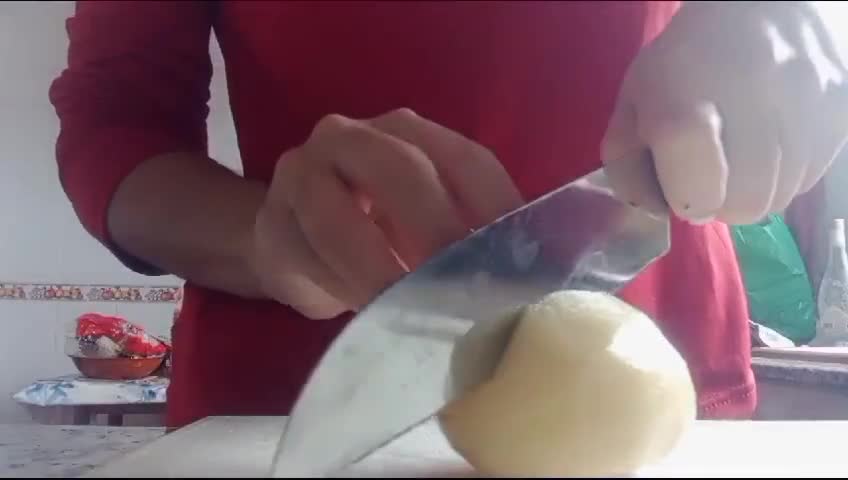 Foto del paso 1 de la receta: Tortilla De Patata Española 🥔🇪🇸