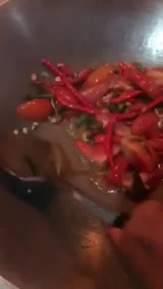 Foto langkah ke 3 dari resep Sambal Cumi Asin.