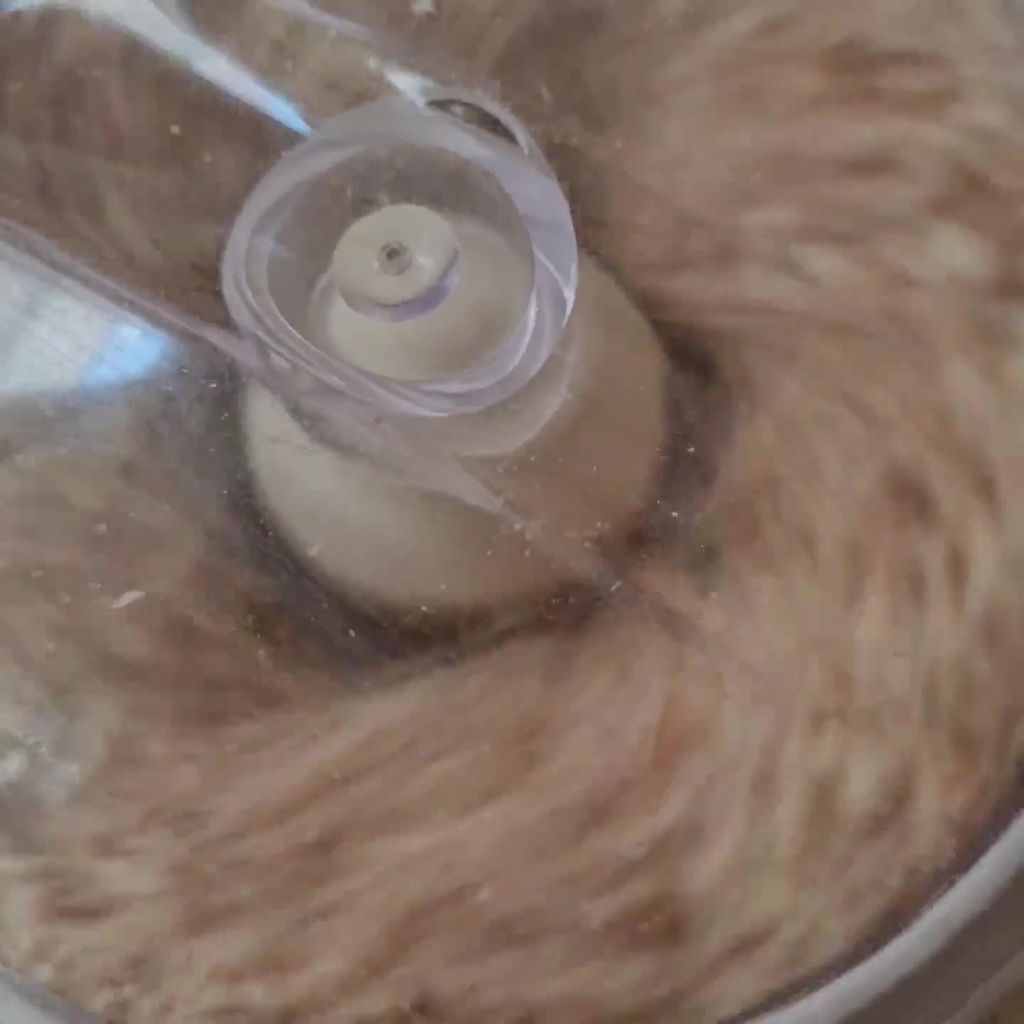Foto del paso 2 de la receta: Galletas de almendras y dátiles 🌱 sin azúcares agregados