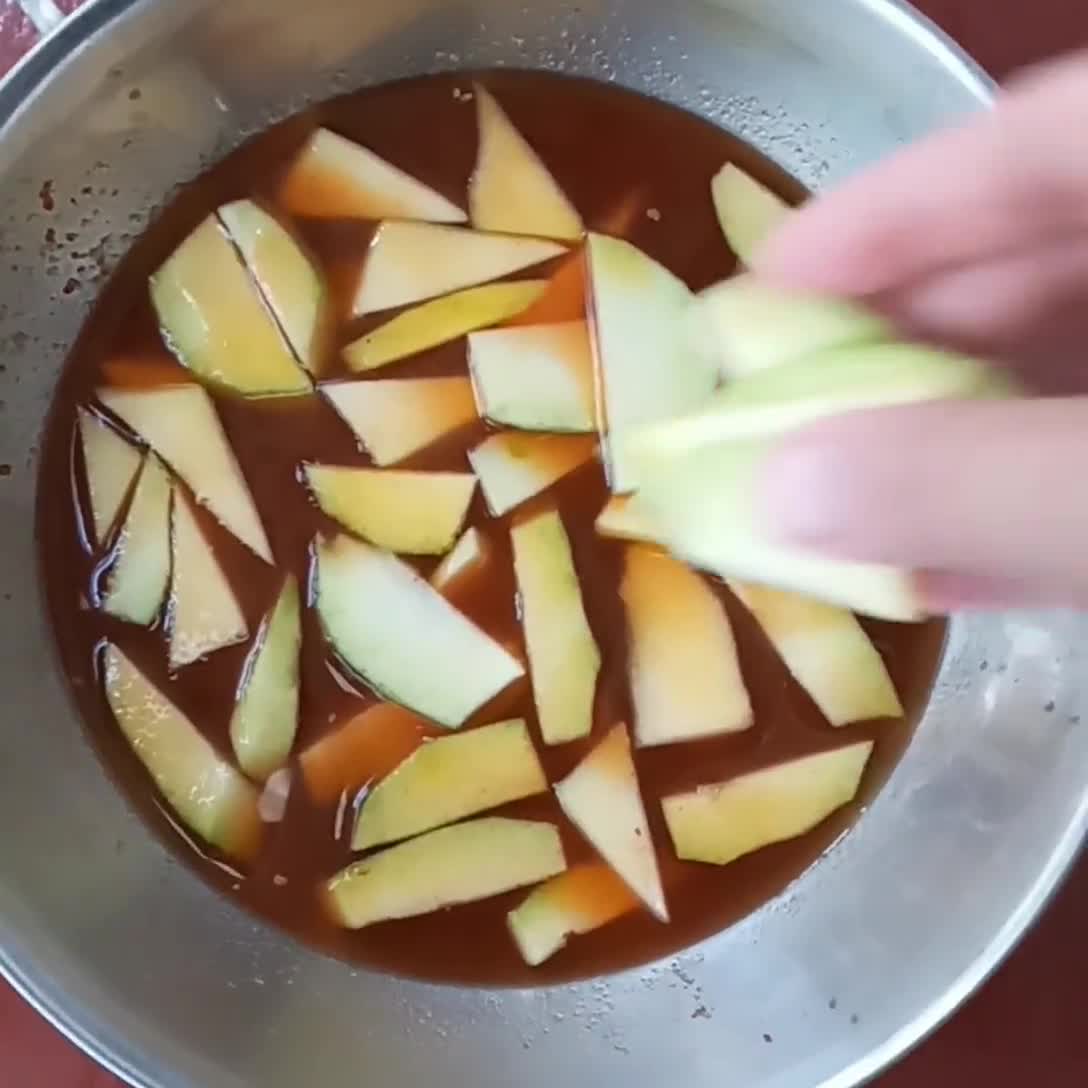 Foto langkah ke 3 dari resep Asinan Mangga.