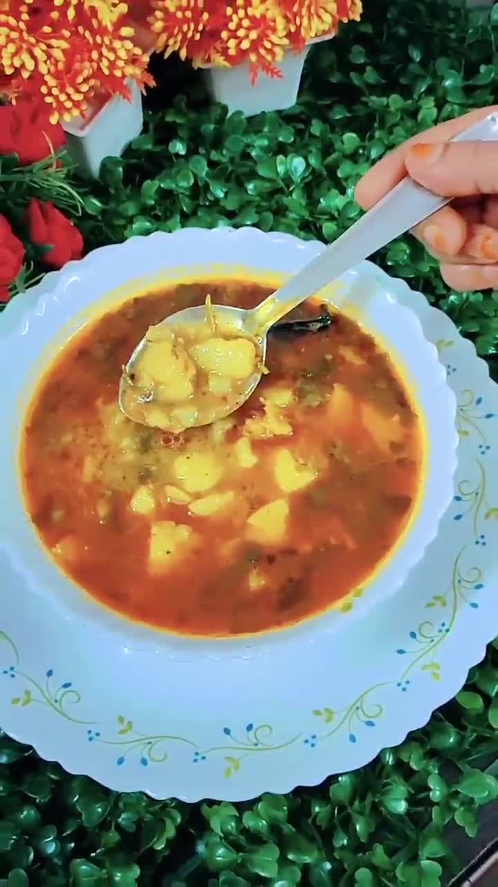 भंडारे वाली आलू की सब्जी(bhandare wali aloo ki recipe in hindi) रेसिपी चरण 3 फोटो