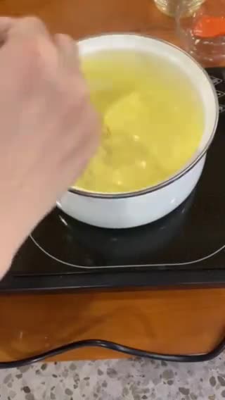 Foto langkah ke 3 dari resep Cheese Custard Pastry.