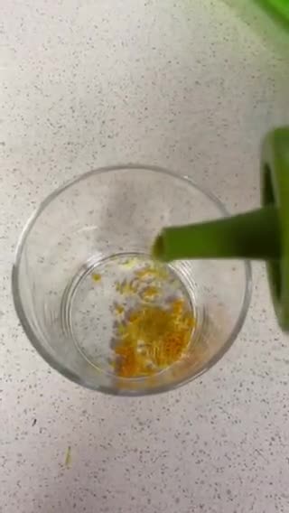 Foto del paso 2 de la receta: Merluza hiper sabrosa en 5 minutos!