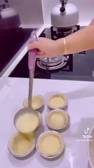 Foto langkah ke 4 dari resep Portuguese Egg tart / Pie Susu.