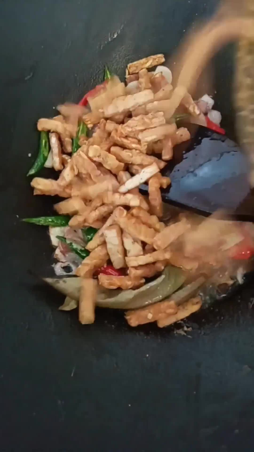 Foto langkah ke 2 dari resep Tempe Orek Ala Warteg.