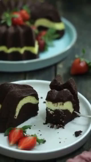 Foto langkah ke 5 dari resep Chocolate Cheese Butter Cake.