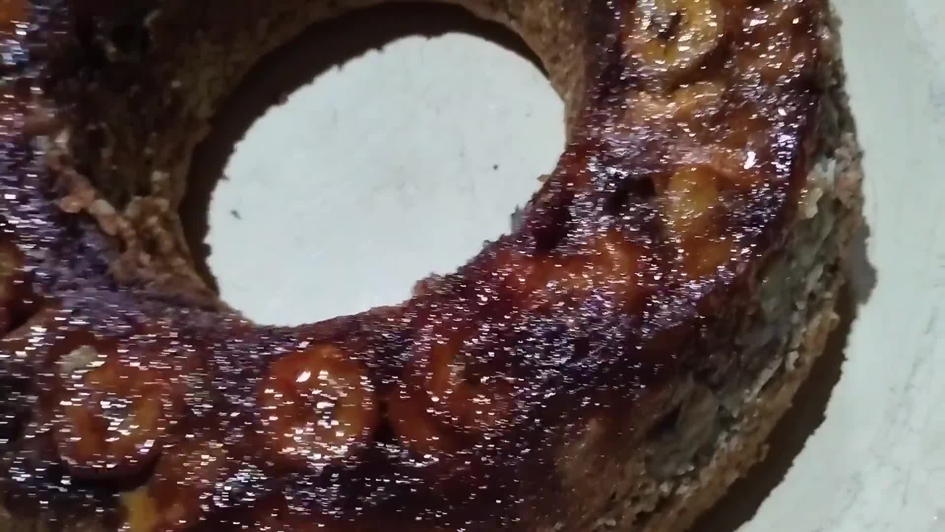 Foto del paso 6 de la receta: Budín de bananas🍌🍌invertido con mucho caramelo!!