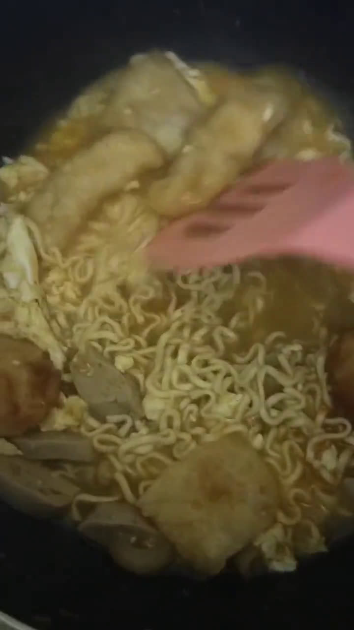 Foto langkah ke 1 dari resep Seblak kuah pedas.