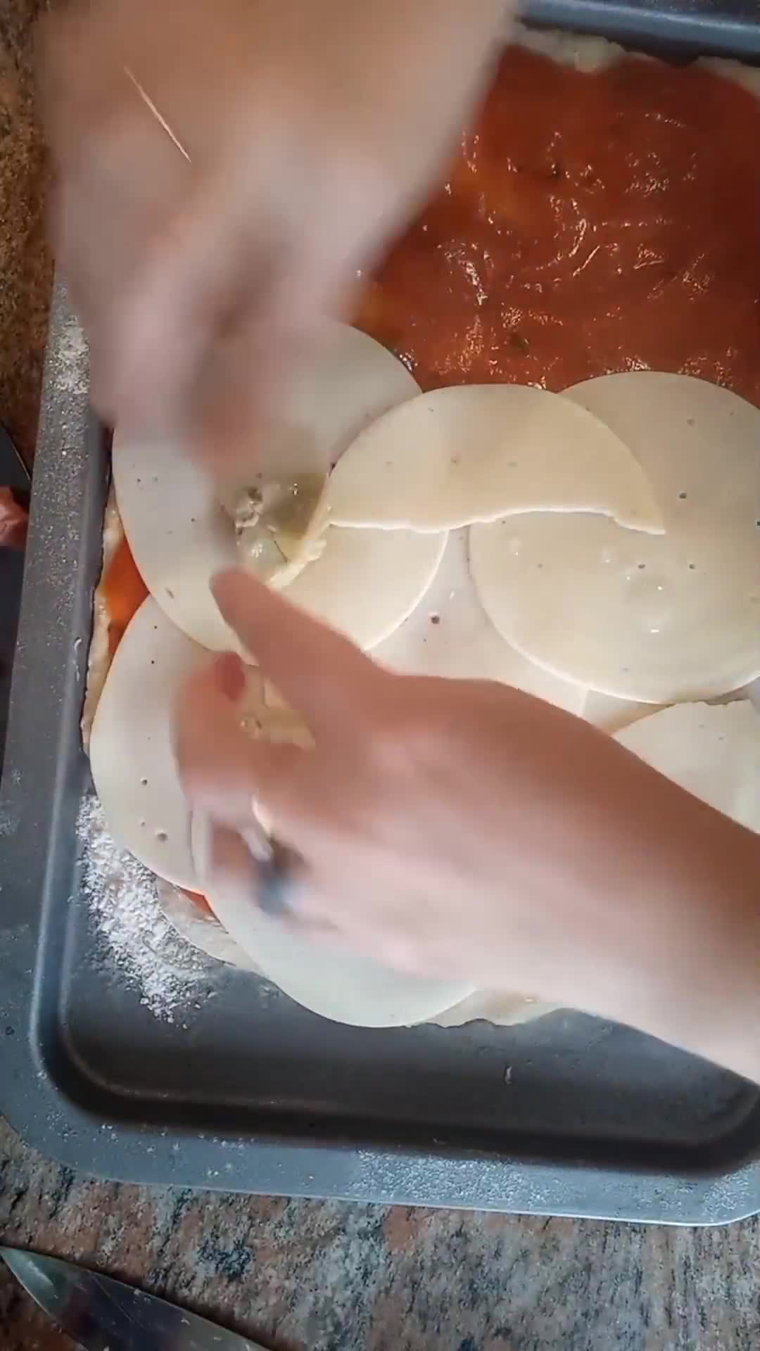 Foto del paso 4 de la receta: Pizza hawaiana 🍕 🍍