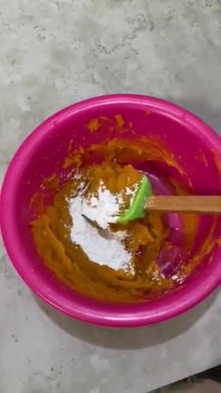 Foto langkah ke 4 dari resep Bola Ubi Kopong.