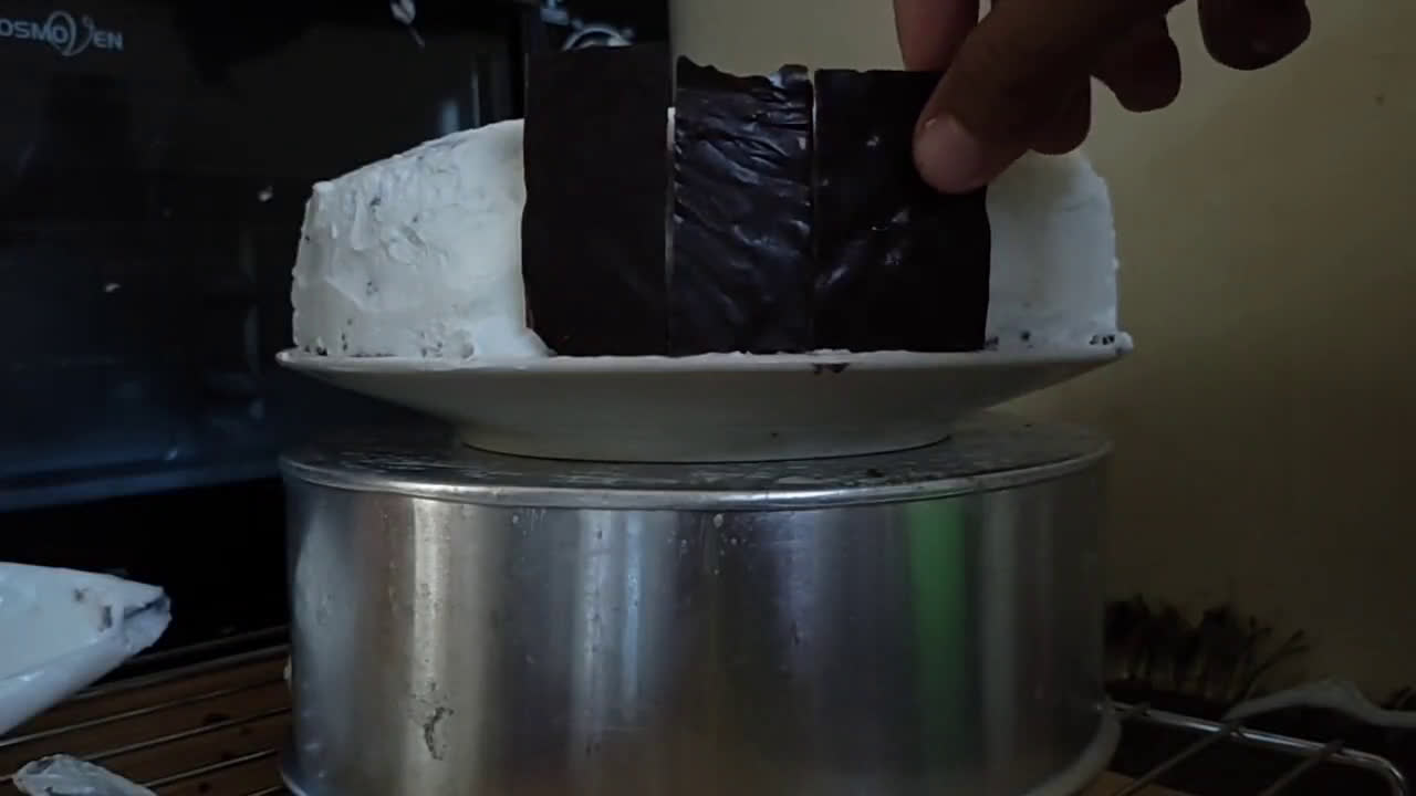Foto langkah ke 13 dari resep BlackForest basic Brownie Kukus a.k.a brownies kukus.