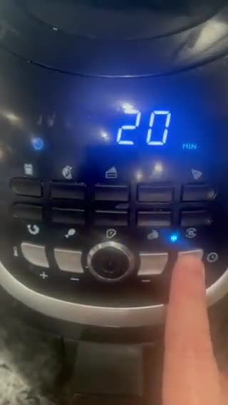 A picture of step 1 of Fry chicken in air fryer.