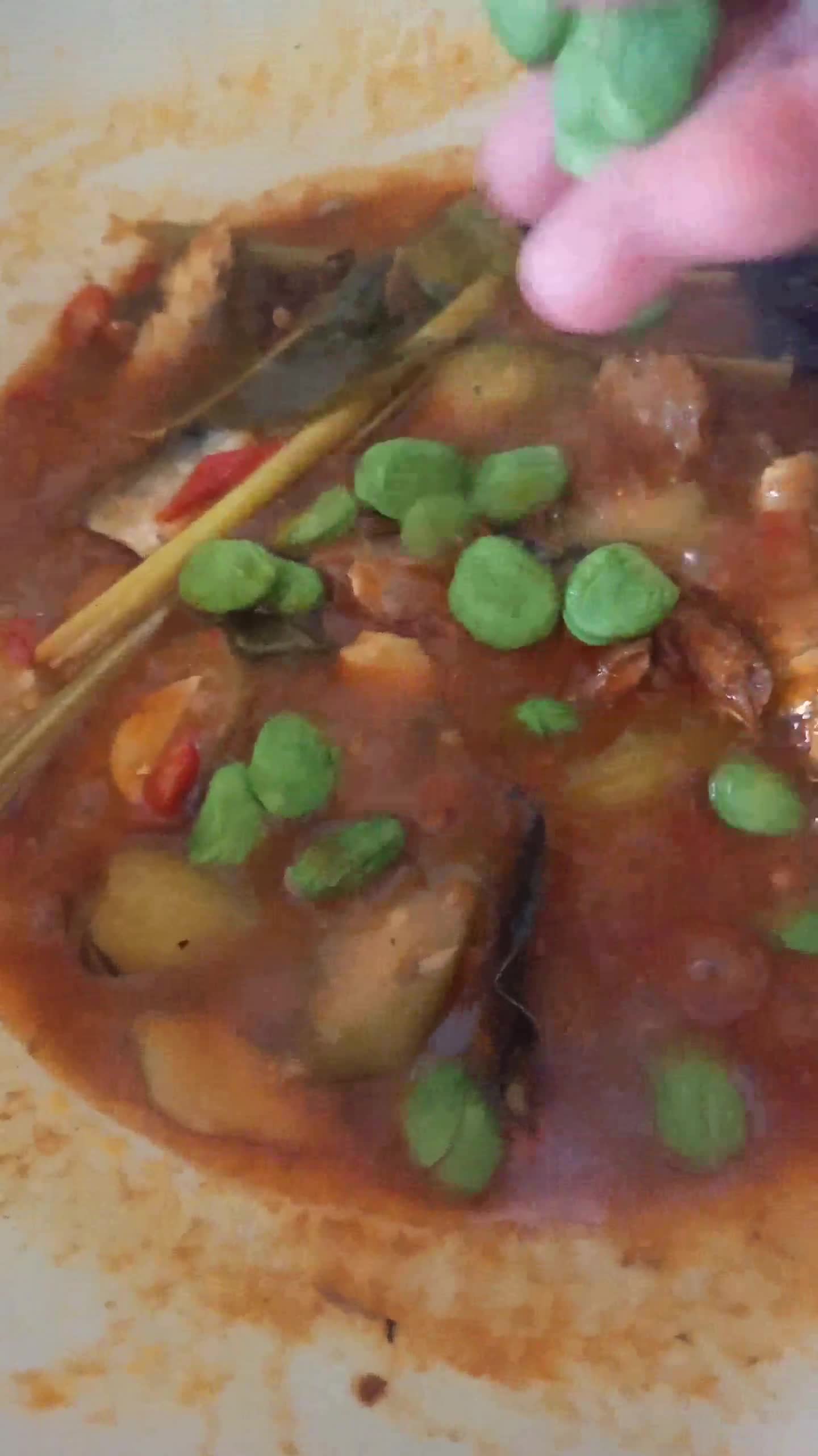 Foto langkah ke 3 dari resep Asam Pedas Ikan Sardin.