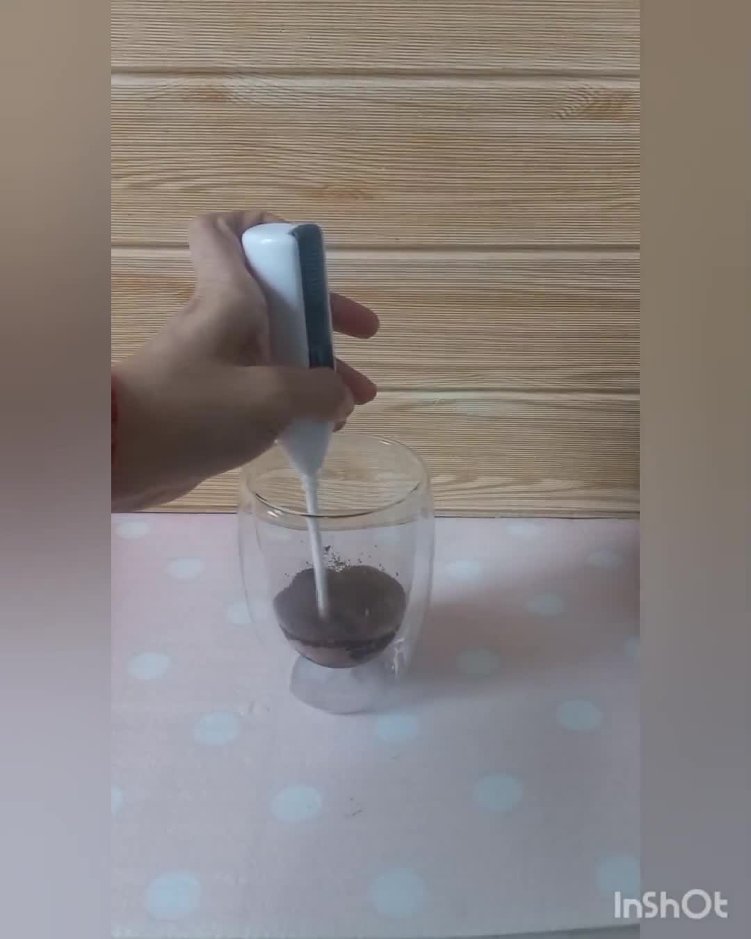 Foto langkah ke 3 dari resep Honey Cinnamon Iced Coffee.