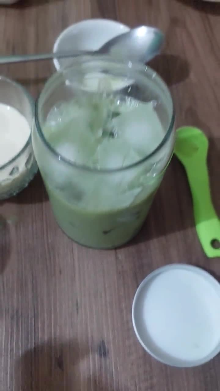 Foto langkah ke 3 dari resep Matcha Latte.