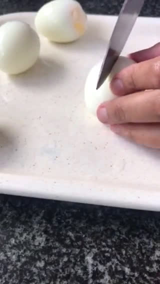 A picture of step 4 of Deviled eggs 🥚.