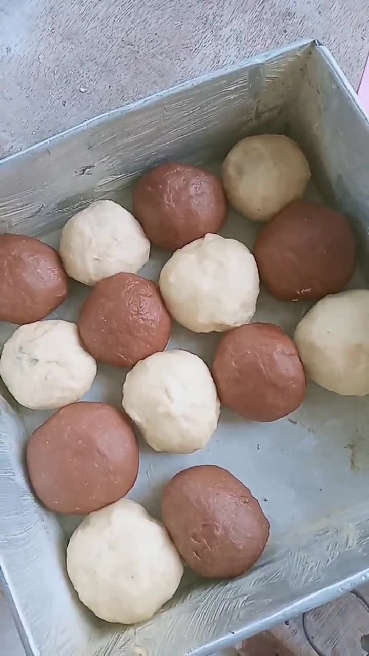 Foto langkah ke 6 dari resep Japanese Chocolate Milk Bread.