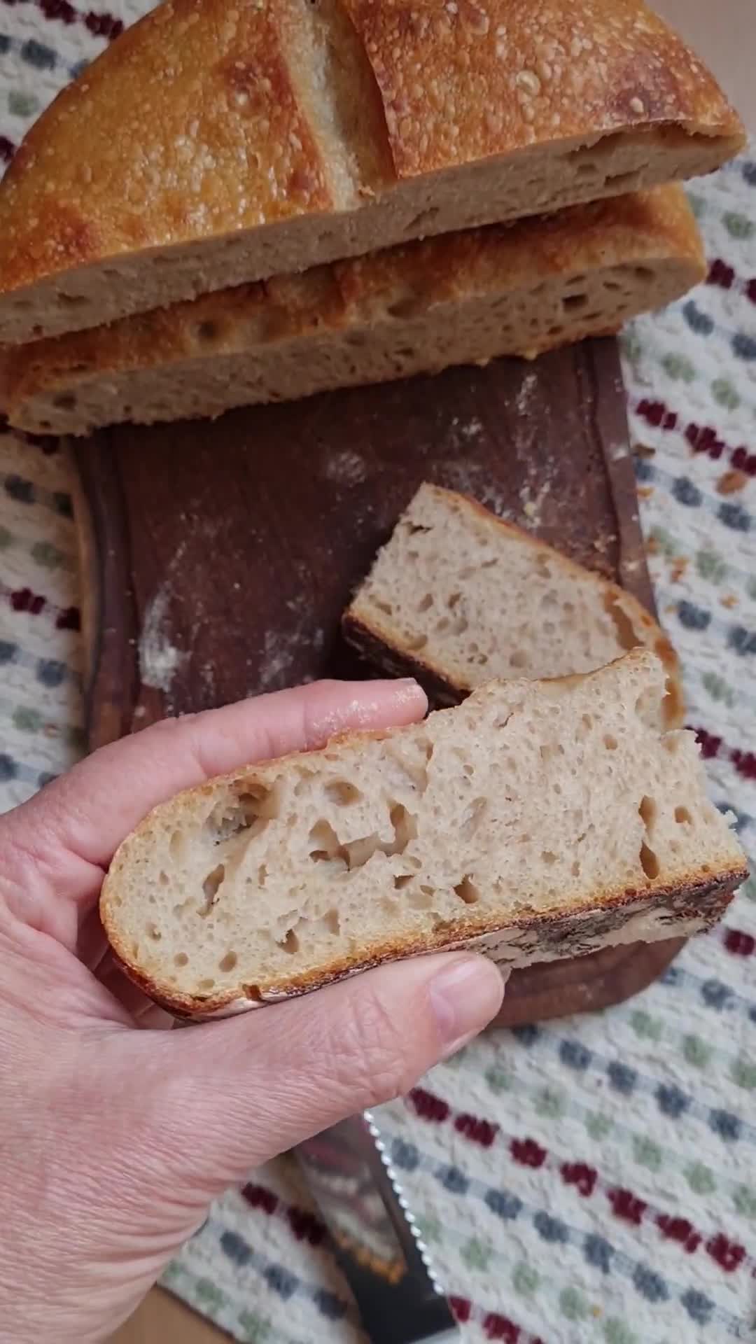 Foto del paso 7 de la receta: Pan de masa madre 🥖 Harina común, agua, sal y lenta fermentación ♥️