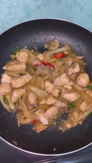 Gambar langkah 5 resipi Ayam Planta.