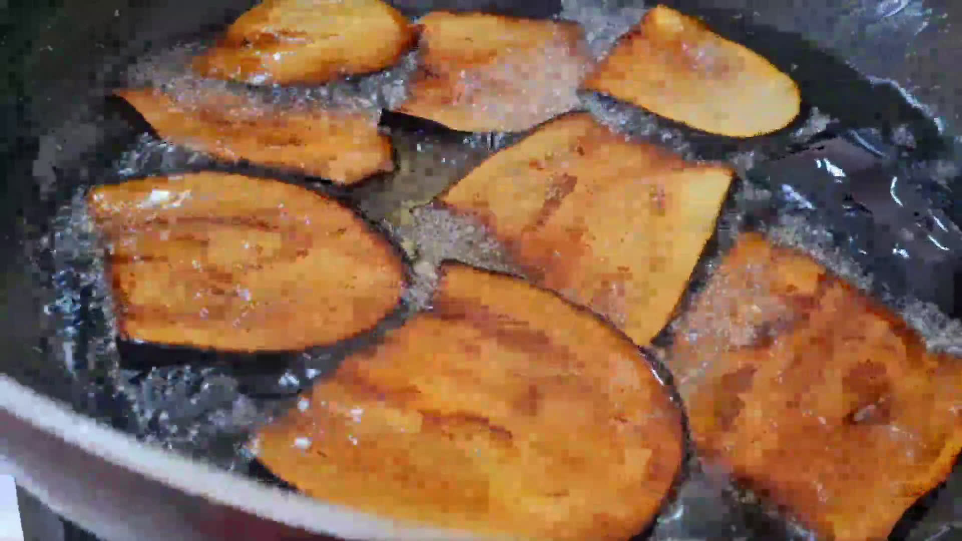 صورة لخطوة 2 من وصفة باذنجان 🍆بالشطةمقبلات سريعةلاتقاوم