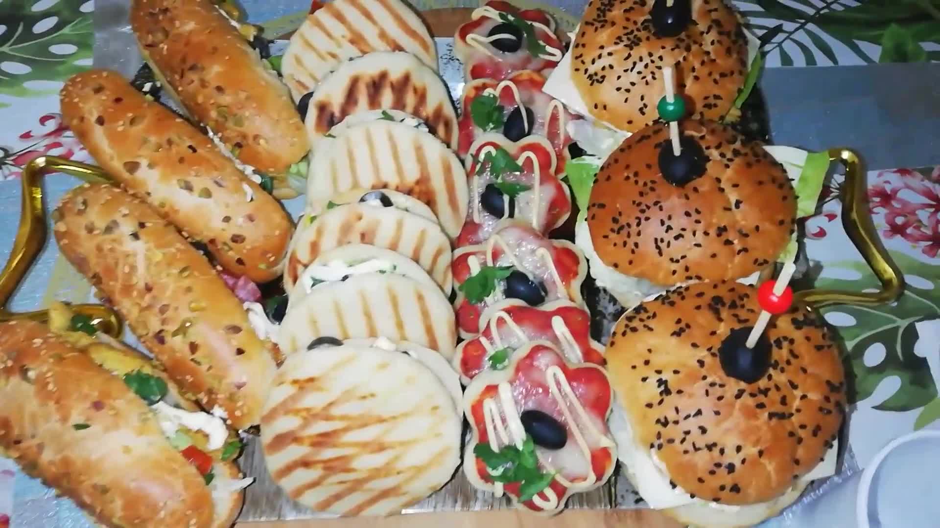 صورة لخطوة 10 من وصفة مملحات بعجين واحد