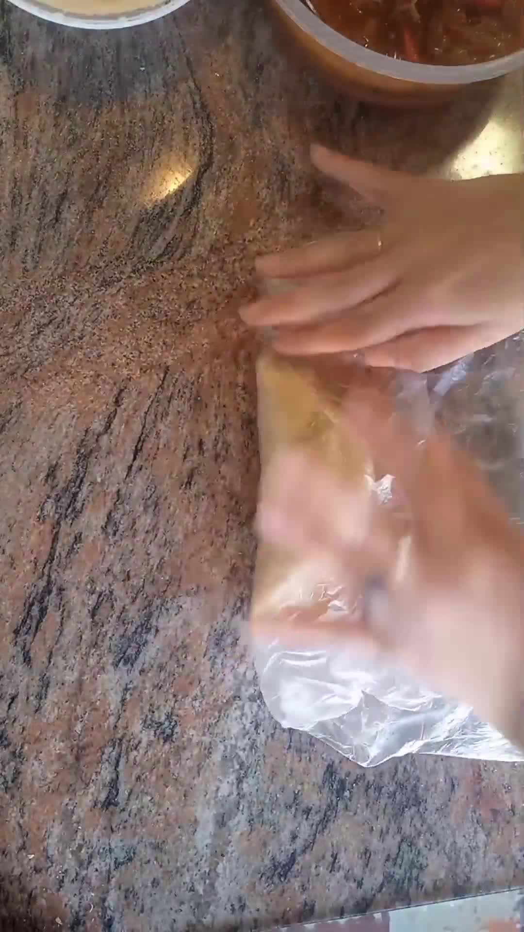 Foto del paso 2 de la receta: Empanadas de plátano maduro 🍌🥩