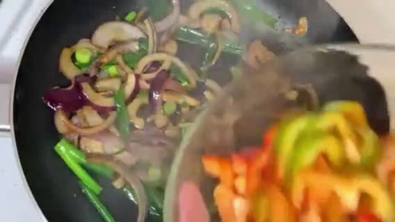 Фото кроку 5 до Лапша удон с соусом 🍝.