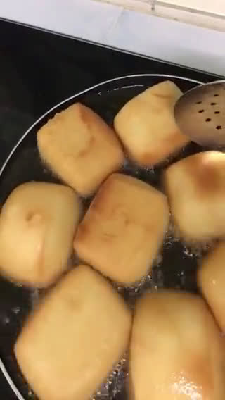 Gambar langkah 2 resipi Mantou Sambal Udang.